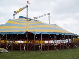 circus renz berlin opbouw tent 2015