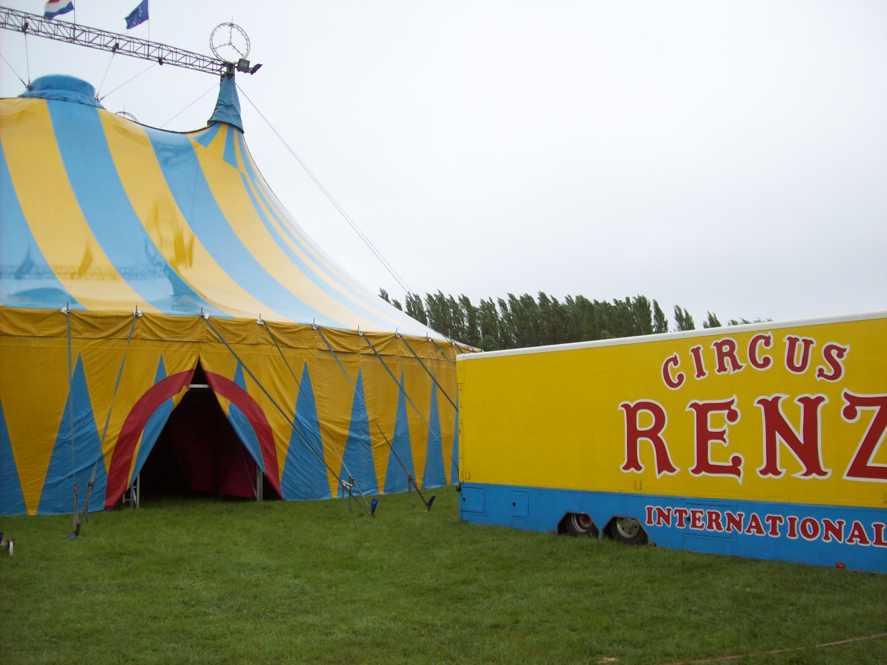 circus renz international 2015 tent en wagen